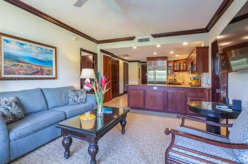 Beautiful Luxury Garden View 2 Bedroom, 3 Bathroom Condo thumb 4