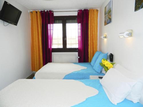 Hotel Paris Star - image 12
