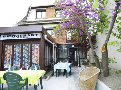 Étterem, Hotel Paris Star in Villejuif