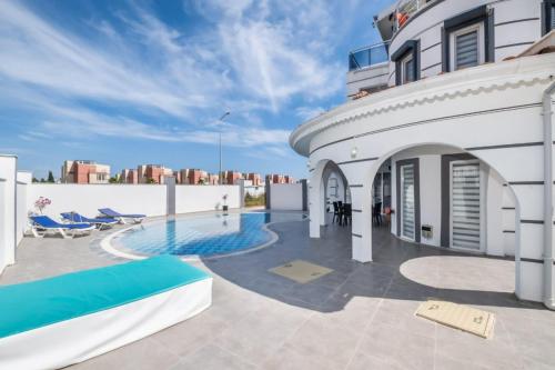 Superb Villa with Private Pool in Antalya