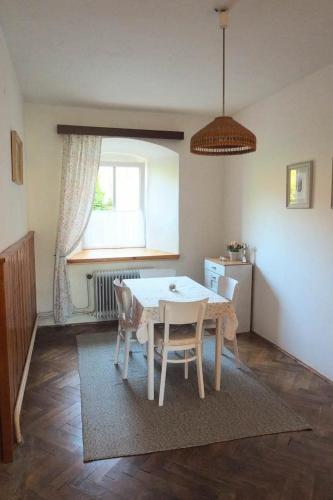 Dům u Kříže (Dum u Krize) in เวลกาเวส