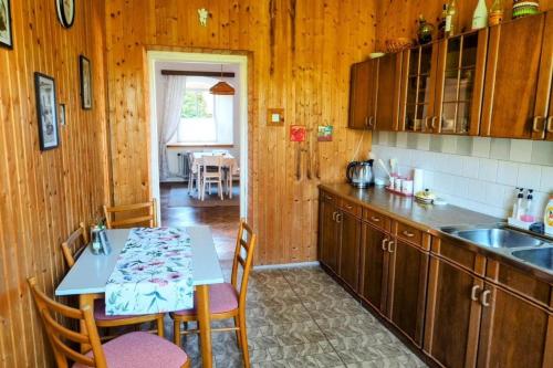 Dům u Kříže (Dum u Krize) in เวลกาเวส