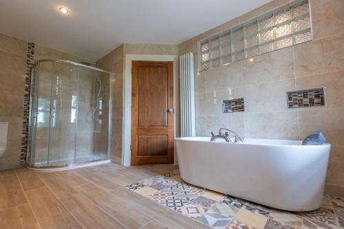 Badkamer, Bellair House in Mountmellick