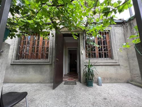 a sweet home with a garden in the heart of tbilisi