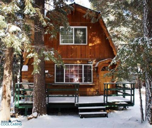 Alpine Haus - Great location only couple minutes away Bear Mountain Ski Resort in Big Bear Lake, USA