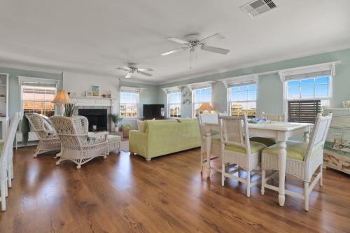 The Happy Patch home in Crystal Beach, USA