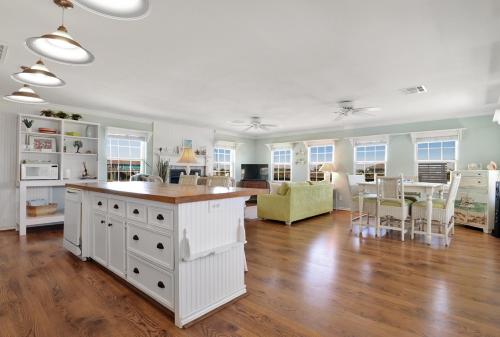 The Happy Patch home in Crystal Beach, USA