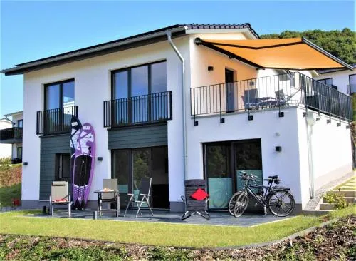 Ferienhaus direkt am Diemelsee-Heringhausen-Willingen-Toplage-Sauna-3 Schlafzimmer-2 Terrassen-109 qm-incl Wäsche in Heringhausen, Deutschland