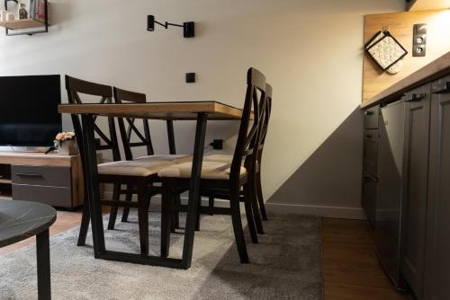 virtuve, Apartman Aleni - Bela Reka, Brzeće (Apartman Aleni - Bela Reka, Brzece) in Brzeće