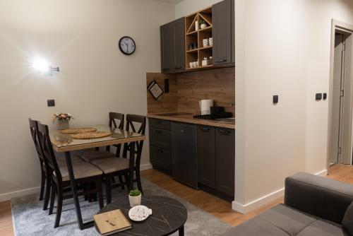 virtuve, Apartman Aleni - Bela Reka, Brzeće (Apartman Aleni - Bela Reka, Brzece) in Brzeće