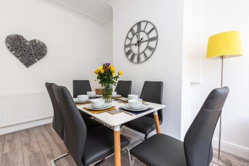 Connaught House - Wi-Fi, Parking, Contractors, Preston (foto 2)
