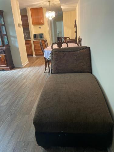 Quiet 2 Bedroom Apartment Condo in the Hampden / Medfield area few minutes to Downtown - Emerald Elite in Baltimore, USA