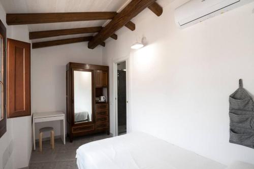  Casa tipica nel borgo antico in Armungia