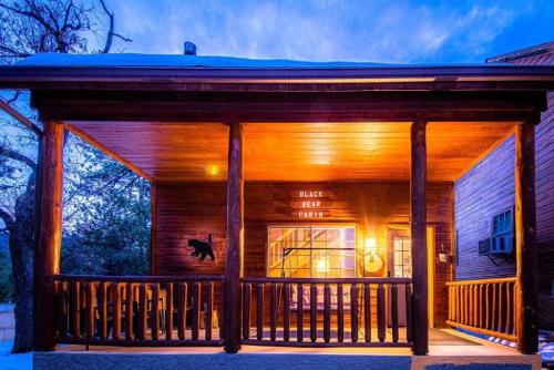 Cabin #5 Black Bear - Pet Friendly - Sleeps 6 - Playground & Game Room, Payson (photo 2)