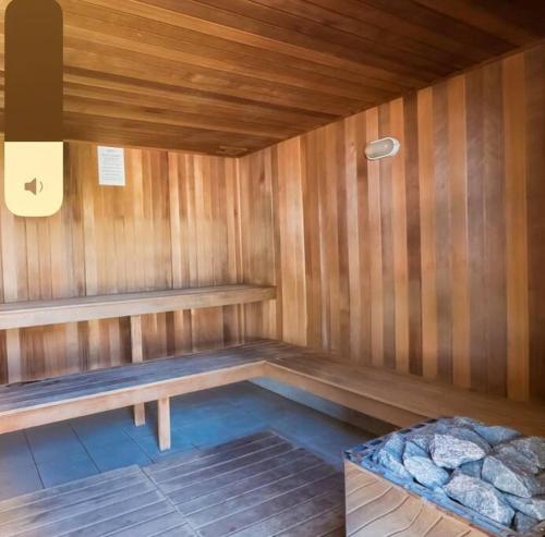 Beachfront Bliss, 3BR Kirra Oasis- Pool and Sauna