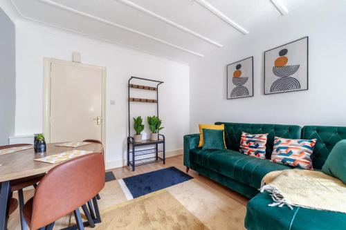 One bedroom flat in the heart of Brixton, Лондон (фото 9)