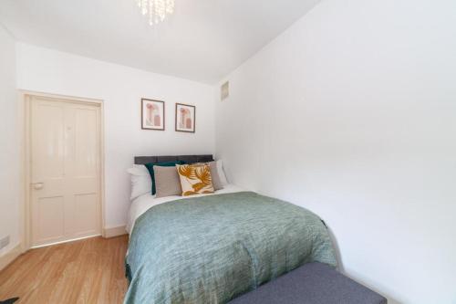 One bedroom flat in the heart of Brixton, Лондон (фото 4)