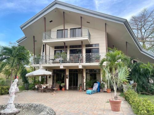 Villa Pura Vida