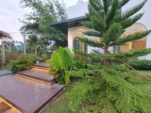 Baan Nai Baan Nok Resort - 로비