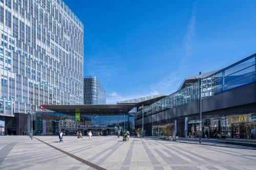 Whats-App Self-Check-IN - 1BR Apartment, near airport,15 min to Center in 11. kerület - Simmering