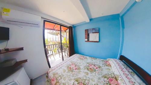 Standard Double Room image 3