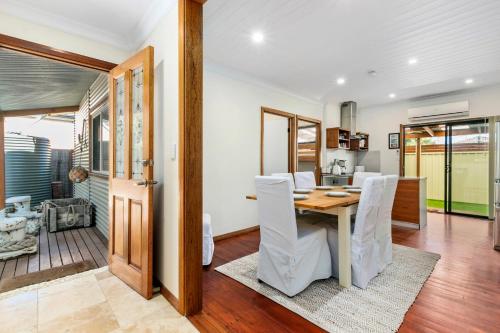 Vybavení, Dům (10 m²), pokoje: 3, vlastní koupelny: 2, destinace: Port Willunga (Coral Haven - C21 SouthCoast Holidays) in Poloostrov Fleurieu