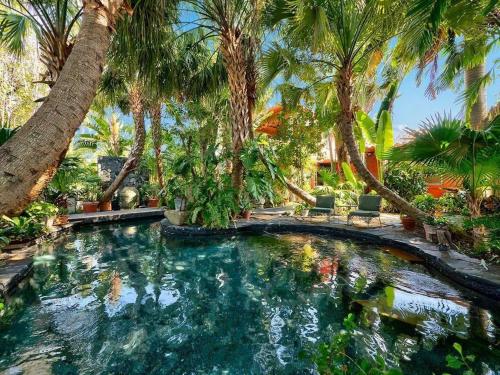 Bali House in Palm Beach w/ Gorgeous Htd Pool