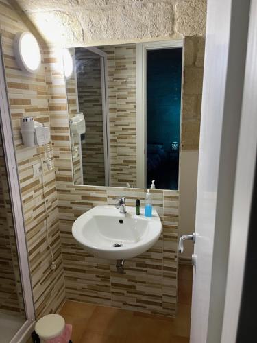 sassi low cost in Matera