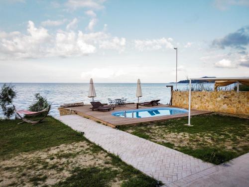 Úszómedence, Seashore Stream Suites in Egyéb