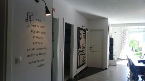 2 bedrooms, 4 beds