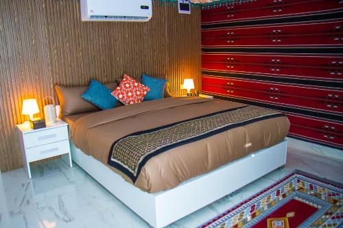 Deluxe Double Room image 5