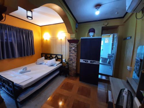 Carribean Transient House Room Type - Budget Double Room
