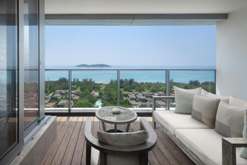 Rosewood Sanya Room Type - Grand Panoramic Ocean View King