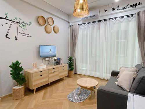 Unwind in oldtown, private floor, near Grand Palace, Bangkok