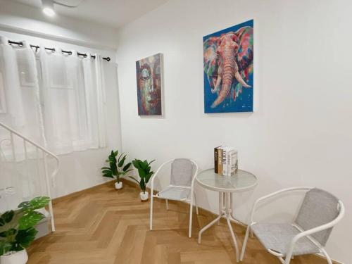 Unwind in oldtown, private floor, near Grand Palace