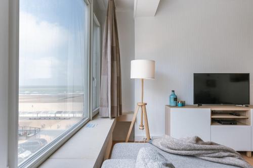 Lateral seaview apartment in Ostend