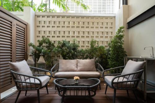 Stay Plus Hotel Bangkok Room Type - Duplex Studio