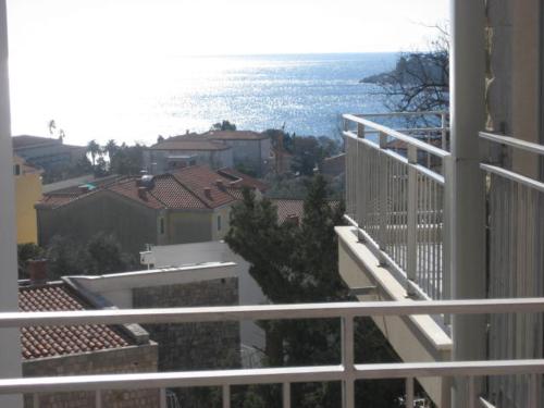 Petrovac Bay Apartments