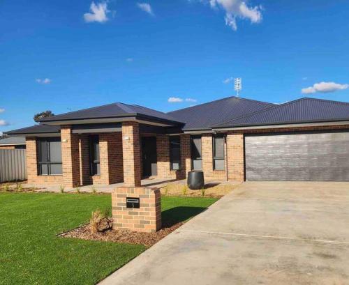 Brand New Modern 4 Bedroom Home