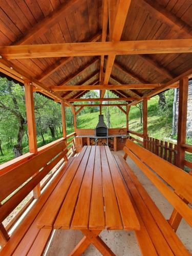Iekārtas, Almost Heaven - cabană cu vedere în Apuseni (Almost Heaven - cabana cu vedere in Apuseni) in Păuleşti (Hunedoara)