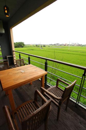 Balcony/terrace, Serene Gray B&B in Wujie Township