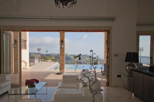 設施, Eagles Cliff Villa in 卡蒂卡斯帕福斯