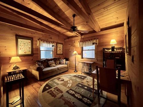 Tellico View - 2 Bedrooms 2 Baths Sleeps 6 home - image 3