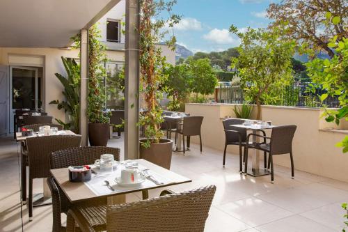 Sure Hotel by Best Western Coeur De Cassis - image 11