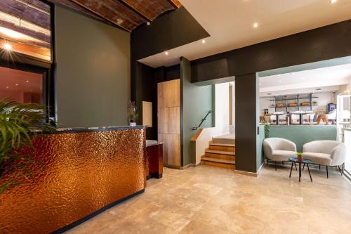 Sure Hotel by Best Western Coeur De Cassis - image 2