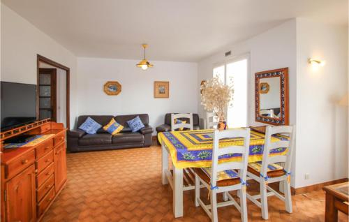 Beautiful Home In Lamastre With Kitchenette