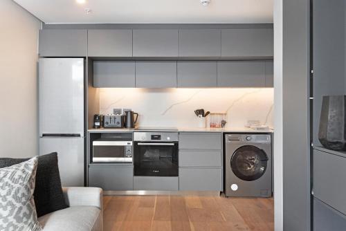 One-Bedroom Apartment image 1