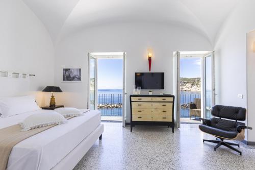 Deluxe Double Room with Sea View