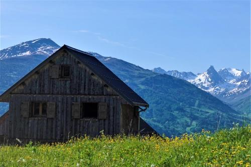 Les 3 marmottes duplex proche de la station Les Karellis in Montricher-Albanne