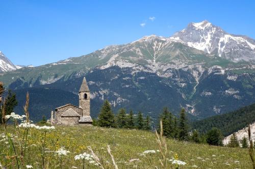 Les 3 marmottes duplex proche de la station Les Karellis in Montricher-Albanne
